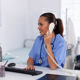 Auxiliar en Atención Sanitaria y Cuidados de Enfermería