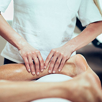 Curso Universitario de Especialización en Técnico en Masaje Terapéutico y Rehabilitación Deportiva