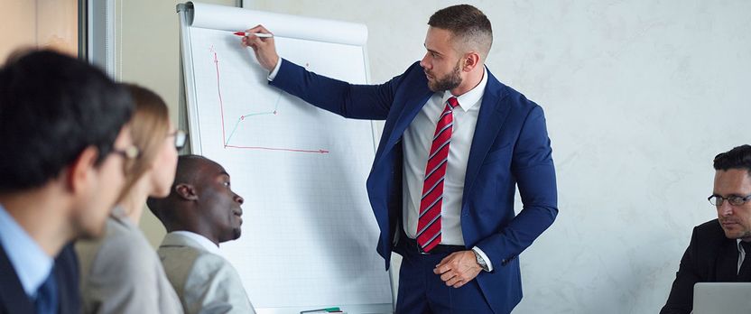 Experto Universitario en Evaluación y Estrategia Económica para Negocios