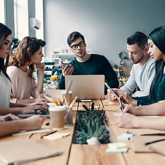 Curso Universitario de Especialización en Liderazgo y Dirección de Organizaciones