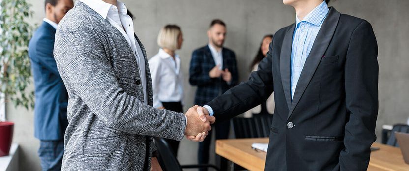 Curso de Desarrollo Profesional en Estrategias Avanzadas para Negociaciones Efectivas
