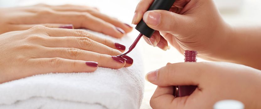 Experto en Diseño Avanzado de Manicura y Pedicura Artística