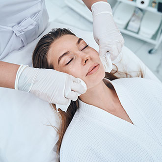 Curso Superior en Consultoría y Formación en Tratamientos de Belleza y Estética
