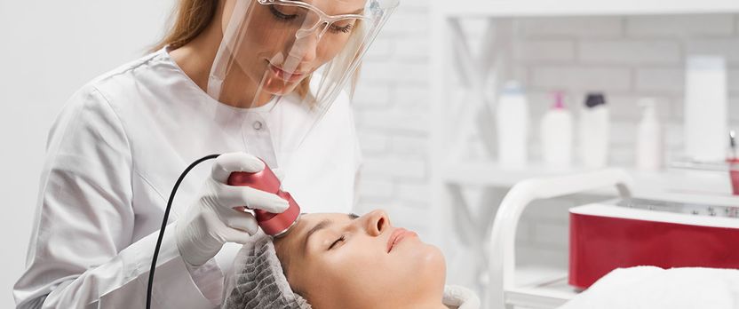 Curso de Desarrollo Profesional en Técnicas de Evaluación y Diagnóstico en Estética Facial y Corporal