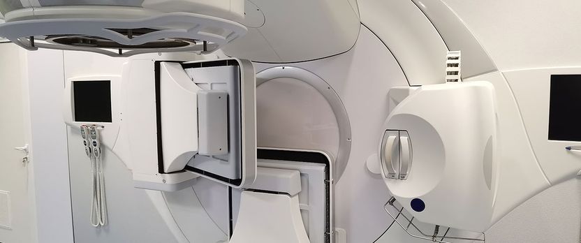 Curso Universitario de Especialización en Aplicaciones de la Física en Diagnóstico y Tratamiento Médico