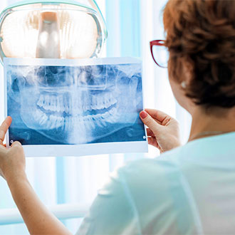 Curso en Abordaje y Manejo Clínico de las Patologías Periodontales