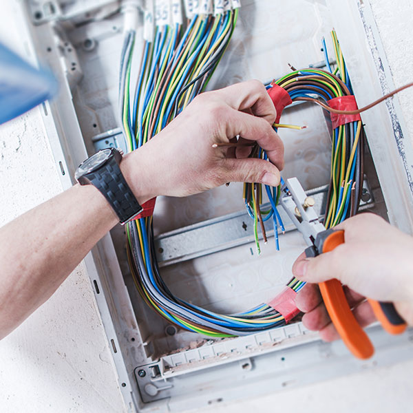 Curso Universitario de Especialización en Gestión y Supervisión de Sistemas Eléctricos