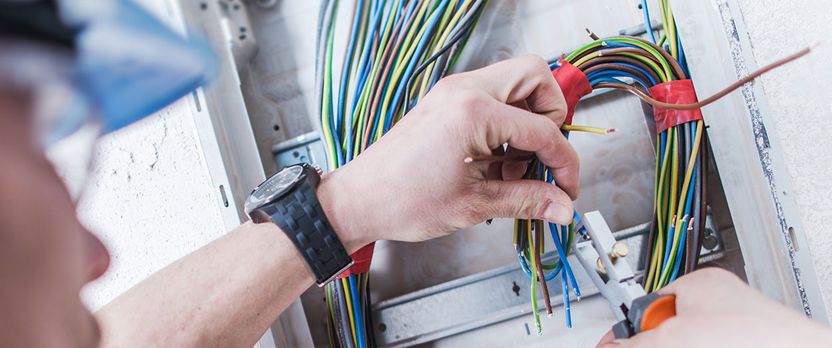 Curso Universitario de Especialización en Gestión y Supervisión de Sistemas Eléctricos