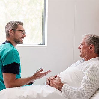 Curso Universitario de Especialización en Cuidados Auxiliares de Enfermería en Geriatría