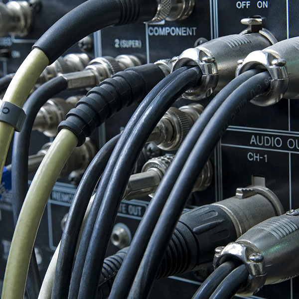Especialista en Tecnología y Gestión de Sistemas Audiovisuales