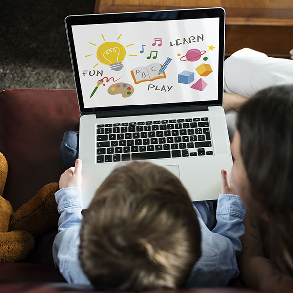 Curso Universitario de Especialización en TIC en Entornos de Infantil y Primaria