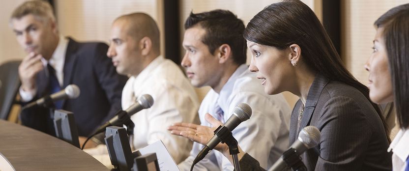 Curso Universitario de Especialización en Estrategias y Técnicas de Comunicación en el Ámbito Político