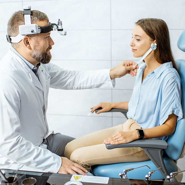 Curso Universitario de Especialización en Diagnóstico y Tratamiento de Enfermedades Auditivas