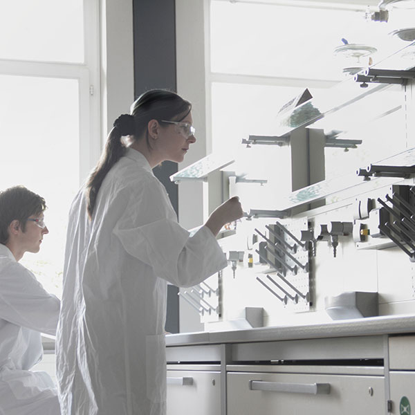 Curso de Desarrollo Profesional en Operación y Mantenimiento de Instalaciones Auxiliares en Plantas Químicas