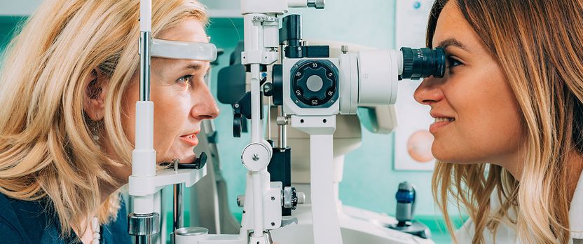 Curso Universitario de Especialización en Lentes de Contacto y Aplicaciones de la Colorimetría