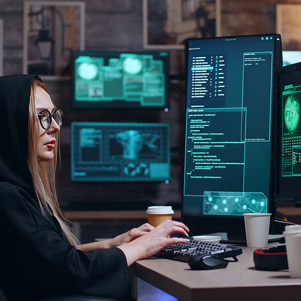 Especialista Universitario en Estrategias Avanzadas de Ciberseguridad y Defensa Digital