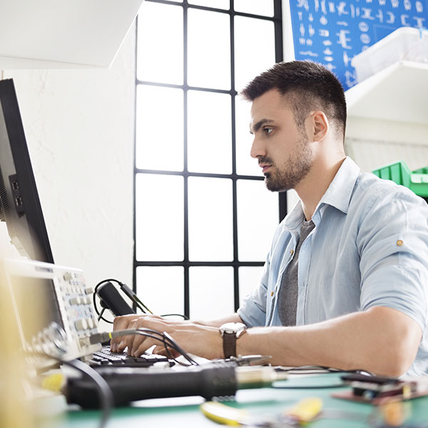 Curso Universitario de Especialización en Informática y Electrónica Forense