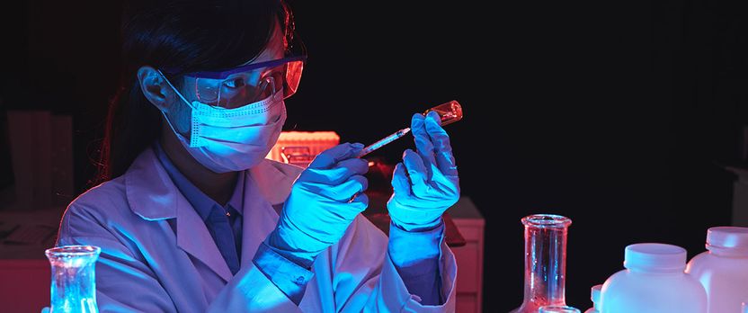 Curso Universitario de Especialización en Desarrollo Farmacéutico y Farmacología