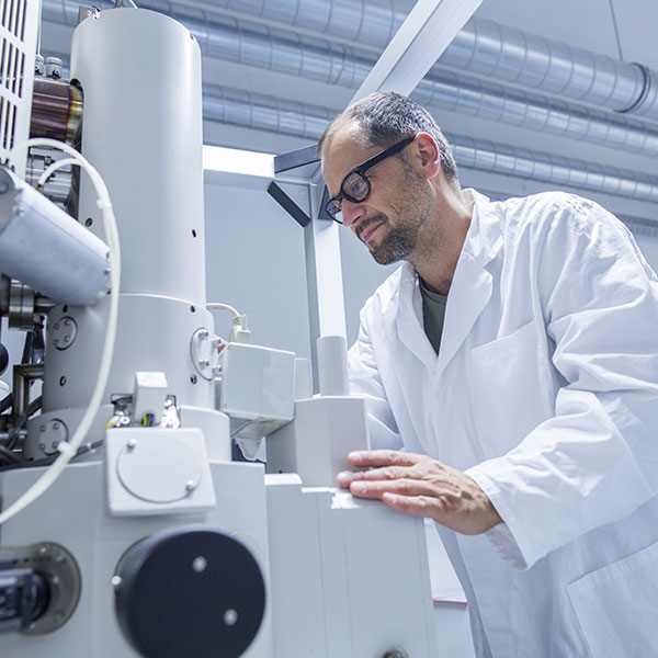 Curso Universitario de Especialización en Auxiliar de Laboratorio
