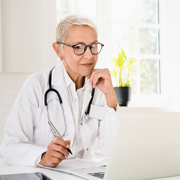 Curso Universitario de Especialización en Celador en Unidades de Hospitalización
