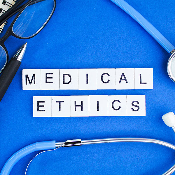 Experto Universitario en Bioética en el Ámbito Sanitario