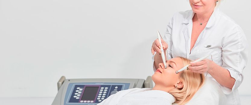 Curso de Desarrollo Profesional en Rejuvenecimiento Facial con Técnicas Dermoestéticas