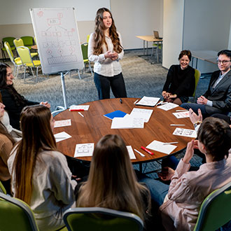 Curso de Desarrollo Profesional en Servicios Sociocomunitarios para la Atención a Personas en Situación de Vulnerabilidad