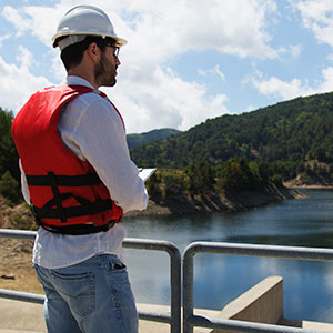 Curso en Energía Hidroeléctrica: Fundamentos, Instalaciones y Gestión