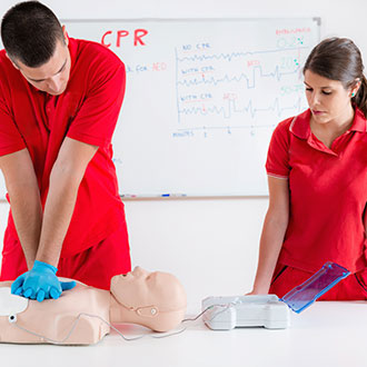 Curso Superior en Primeros Auxilios para Cuidadores de Personas Mayores