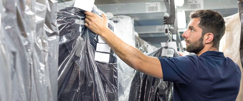 Curso en Planchado, Plegado y Empaquetado Profesional de Ropa