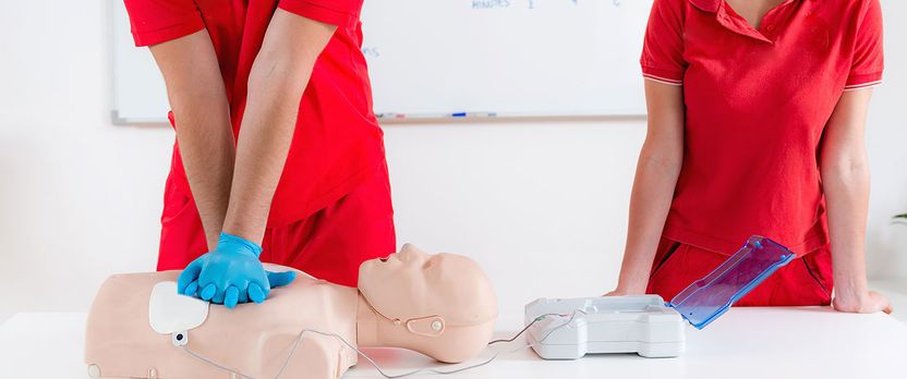 Curso Superior en Primeros Auxilios para Cuidadores de Personas Mayores