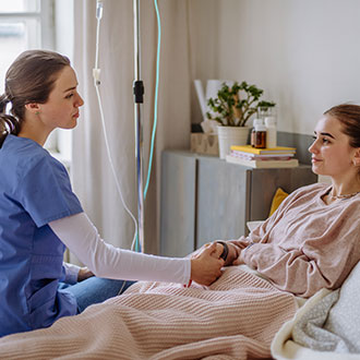 Curso en Cuidados auxiliares de enfermería y atención integral al paciente en el entorno sanitario