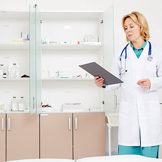 Curso Universitario de Especialización en Técnico Auxiliar de Farmacia y Parafarmacia