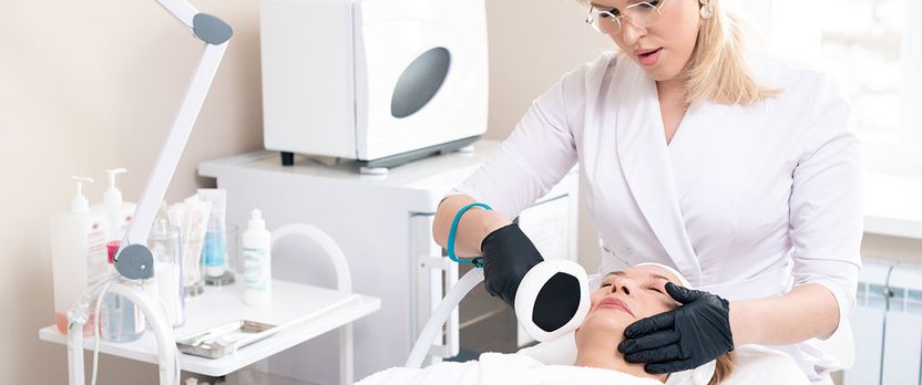 Curso Universitario de Especialización en Dermatología para Enfermería