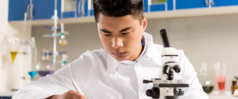 Curso Universitario de Especialización en Análisis de Muestras en el Laboratorio de Microbiología