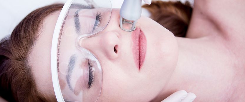 Curso Universitario de Especialización en Tratamientos Faciales con Medicina Estética
