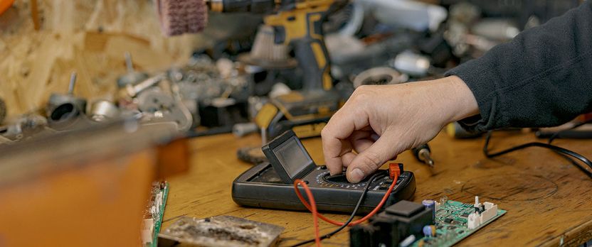 Curso Universitario de Especialización en Instalación y Mantenimiento de Sistemas de Baja Tensión