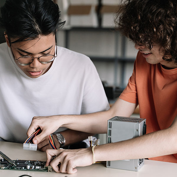 Imagen de Curso en Técnico en Electrónica y Microelectrónica