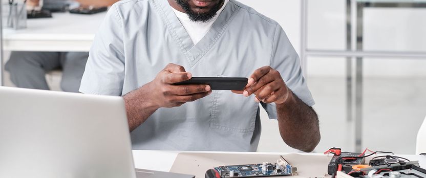 Curso Universitario de Especialización en Mantenimiento y Diagnóstico de Circuitos Electrónicos Digitales