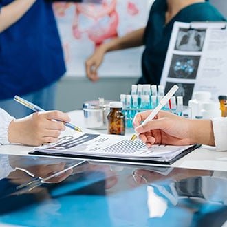 Imagen de Curso de Desarrollo Profesional en Atención Farmacéutica, Farmacovigilancia y Farmacoterapia